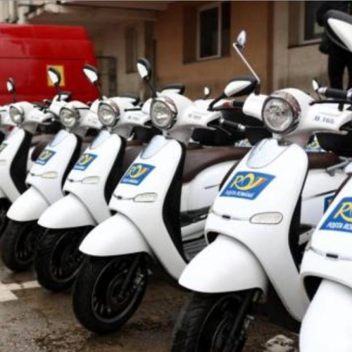 Poșta Română își modernizează flota cu 20 de motoscutere electrice