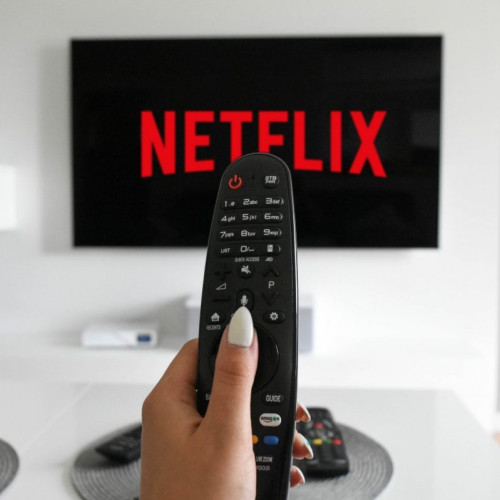 Creșterea abonamentelor Netflix din cauza investițiilor