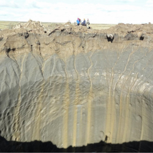 Cratere misterioase în Siberia: cercetătorii găsesc o nouă explicație