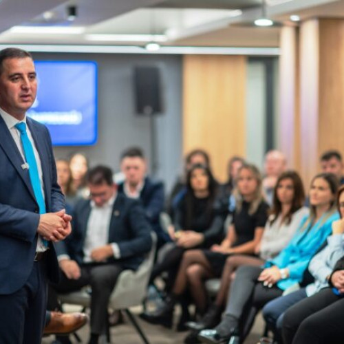 Dragos Ciobotaru, candidat PNL la Camera Deputatilor, a organizat o dezbatere despre problemele actuale ale comunității