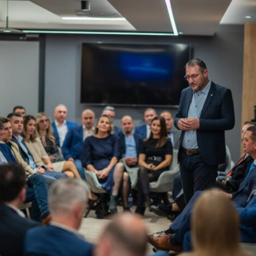 Adrian Cretu, candidat la Camera Deputatilor: "Digitalizarea este esentiala pentru viitorul administratiei locale"