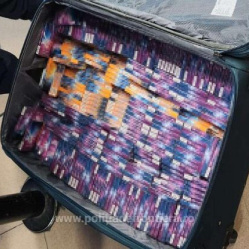 Polițiștii de frontieră descoperă 90.000 de țigări fără timbru fiscal la Aeroportul Henri Coandă