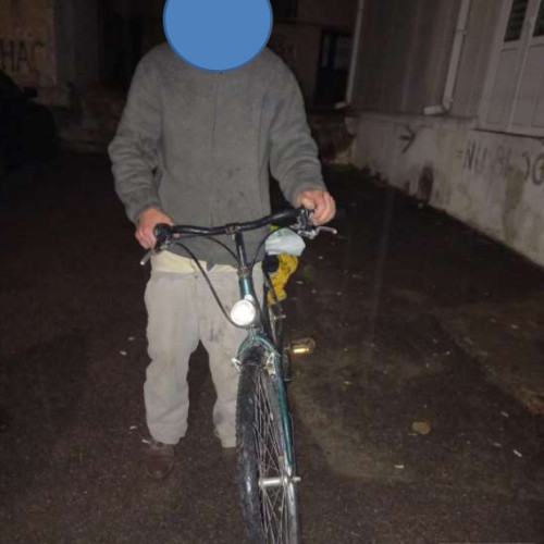 Bărbat găsit în confuzie în Botoșani după o căzătură de pe bicicletă