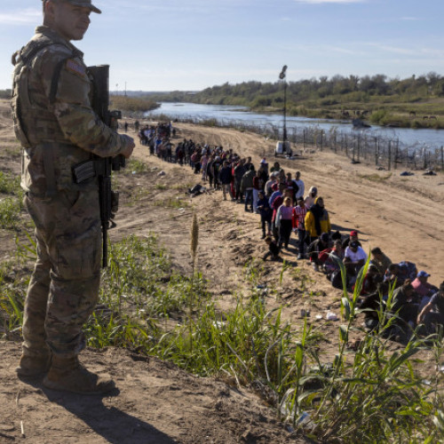 Trump confirmă intențiile de expulzare a migranților fără documente