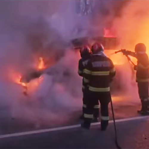 Incendiu pe șoseaua Bucium din Iași: 11 muncitori evacuati în siguranță