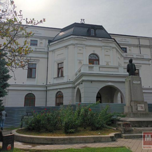 Investiții suplimentare pentru modernizarea Teatrului "Mihai Eminescu"
