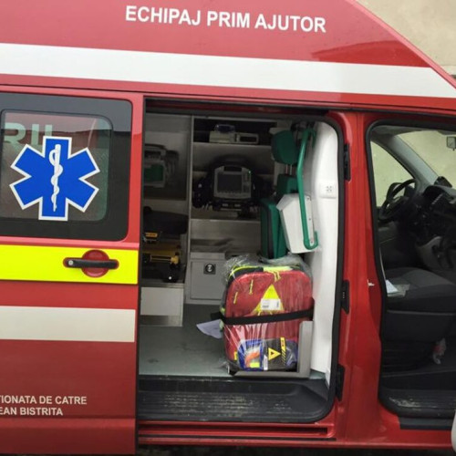 Accident grav în Bistrița: un bărbat transportat de urgență la spital