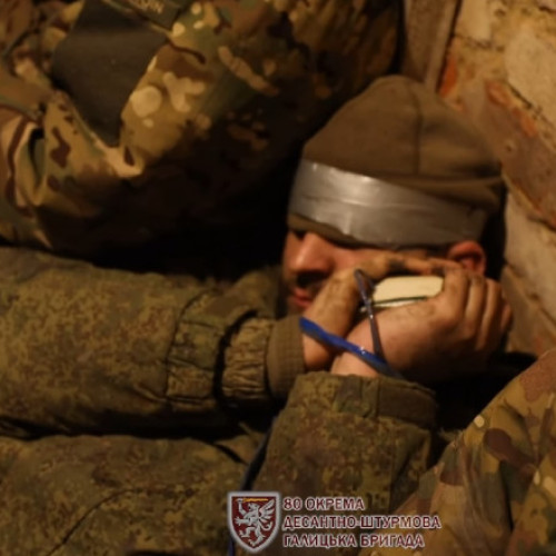 Brigada 80 Halichina din Ucraina capturează 26 de soldați ruși în regiunea Kursk