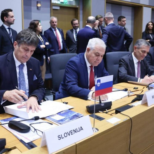 Ministrul apărării naționale, Angel Tilvar, participă la reuniunea Consiliului Afaceri Externe al UE la Bruxelles