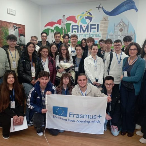 Elevii de la Liceul Teoretic "Ioan Slavici" din Panciu au participat la un stagiu de formare în Italia