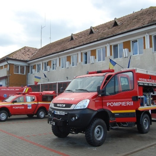 ISU Mureș trimite autospecială la ISU Alba pentru gestionarea vremii severe