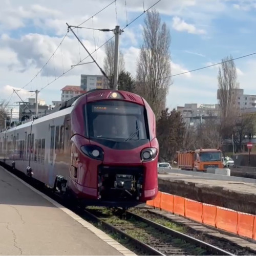 Trenul IR16001 a efectuat prima cursă comercială pe ruta București-Brașov