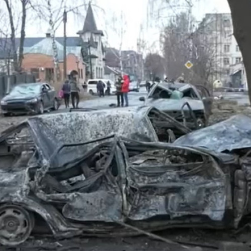 Atac rusesc cu drone asupra orașului Sumi: două persoane decedate și 12 rănite