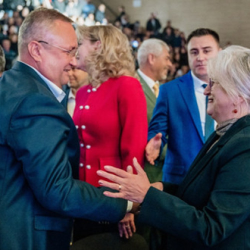 Lupta strânsă pentru locul doi în finala prezidențială, conform unui sondaj INSOMAR