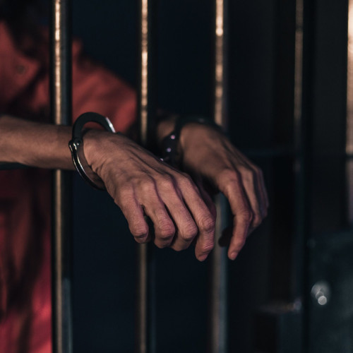 Doi bărbați condamnați la închisoare pentru omor, capturați de polițiști în Hârșova