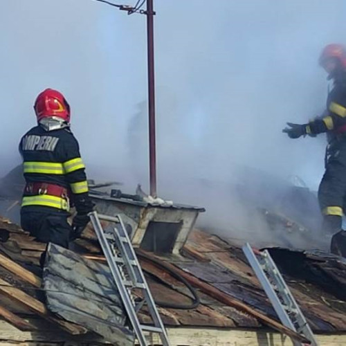 Incendiu la o cabană din satul Lepsa, comuna Tulnici