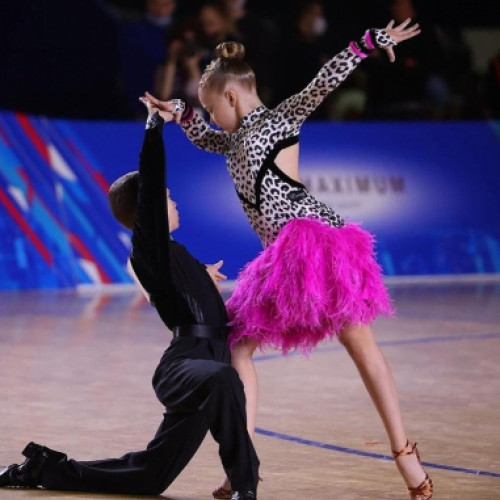 Elita dansului irlandez se reunește la Brașov pentru Campionatul Euro-Asiatic