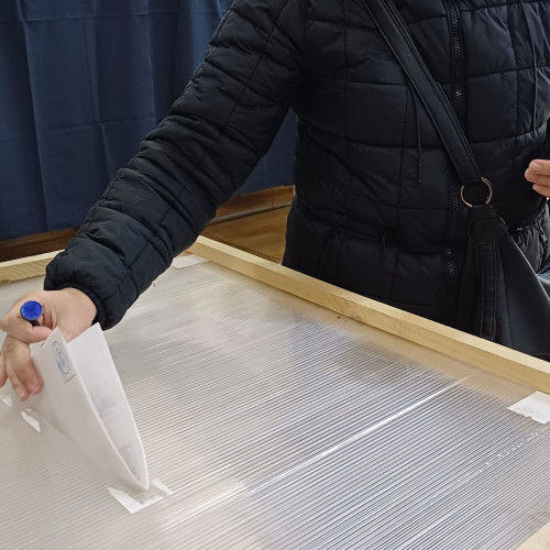 Prezența la vot în Botoșani la alegerile prezidențiale a atins 27,93%