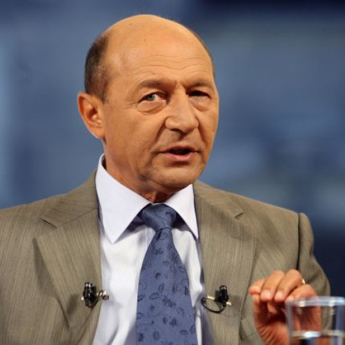 Traian Băsescu îndeamnă românii să participe la vot