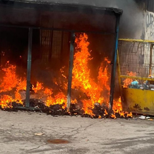 Incendiu devastator pe strada Varnav din Botoșani