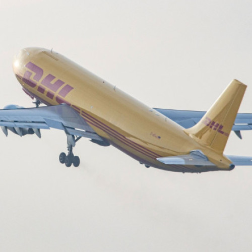 Un avion cargo DHL s-a prăbușit în apropierea aeroportului din Vilnius