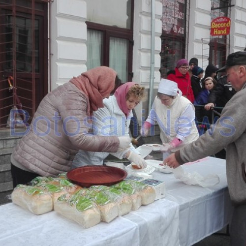 Primăria Municipiului Botoșani oferă mii de porții de fasole cu cârnați de Ziua Națională