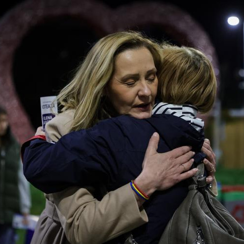 Elena Lasconi, aproape de prima poziție în cursa pentru Cotroceni