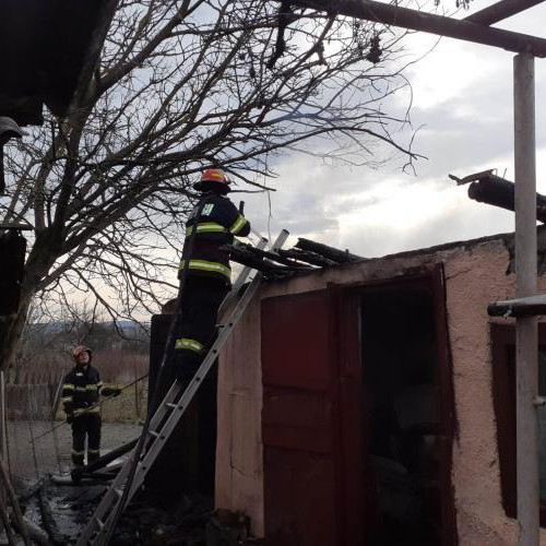 Incendiu într-o gospodărie din Turda