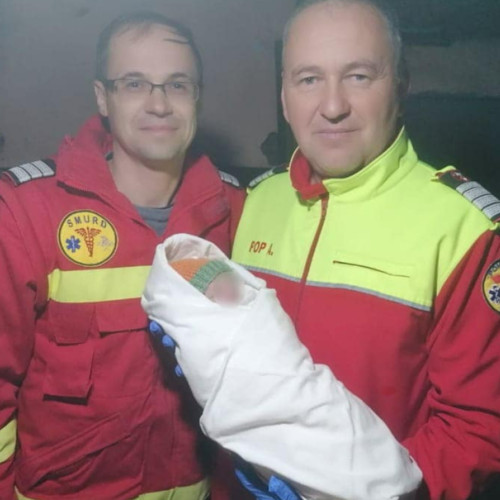 Salvare miraculoasă în Cluj: o fetiță s-a născut cu ajutorul echipei SMURD