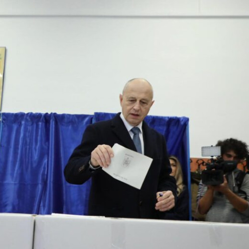 Mircea Geoană își exprimă sprijinul pentru Elena Lasconi în alegerile prezidențiale