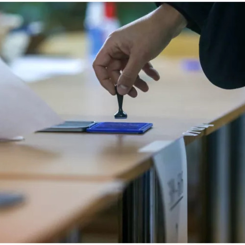 Incertitudinea din România amenință stabilitatea economică și politică