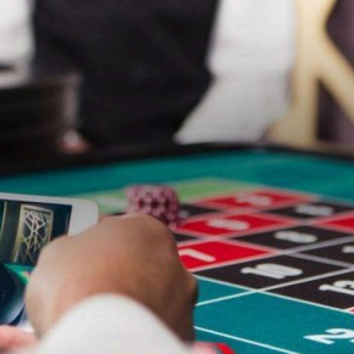 Trecerea cazinourilor în mediul online: ce trebuie să știe botoșănenii