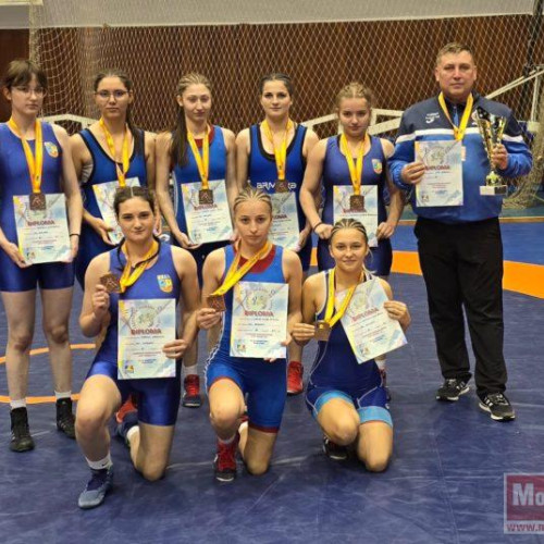 Luptătorii greco-romani de la Liceul cu Program Sportiv Botoșani, campioni naționali la Târgu Mureș