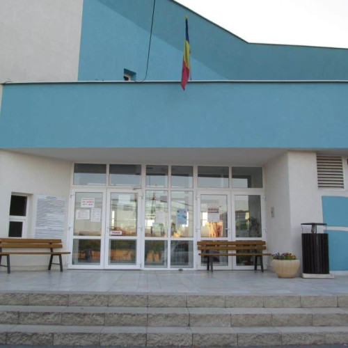 Bazinul olimpic din Alba Iulia se închide temporar pentru alegeri