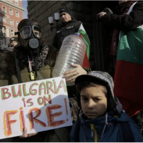 România riscă o criză politică similară cu cea din Bulgaria