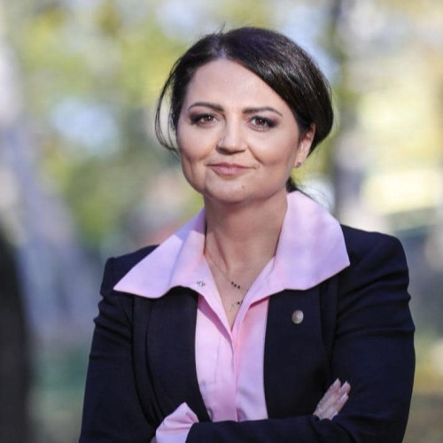 Raluca Giorgiana Dumitrescu candidează pentru un loc în Parlament