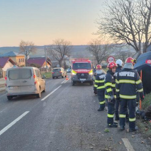Tânăr răsturnat cu mașina pe drumul spre Răchiți