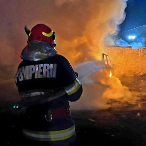 Intervenție de urgență pentru stingerea unui incendiu