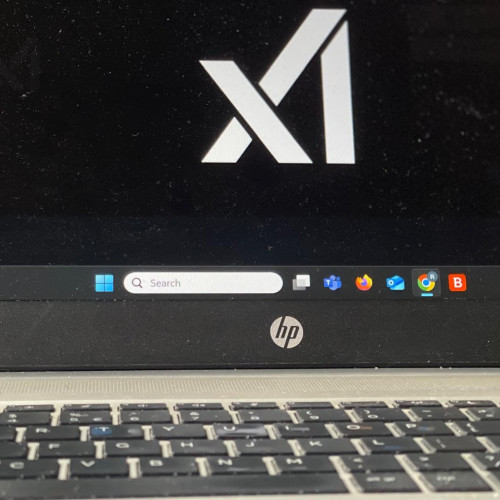 Elon Musk pregătește lansarea aplicației Grok în decembrie