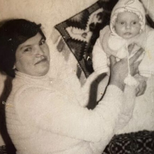 Catalin Bordea, vedeta stand-up din Botosani, depaseste obstacolele purtand umorul in suflet