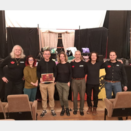 Compania de teatru &quot;Trendart - Comoara cu povești Oradea&quot; a prezentat &quot;Peter Pan&quot; elevilor din Tinca