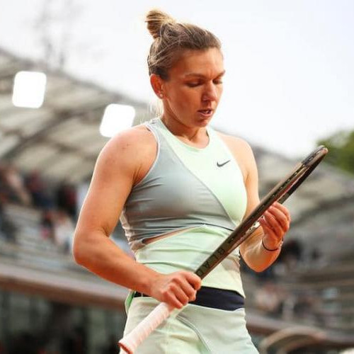 Simona Halep își exprimă indignarea față de sancțiunea diferită aplicată lui Iga Swiatek