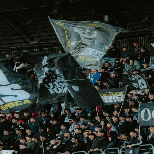 "U" Cluj sărbătorește Ziua Națională a României cu un tricou special pentru suporteri