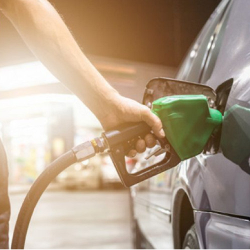 Noile accize la carburanti vor duce la scumpirea preturilor de la pompa