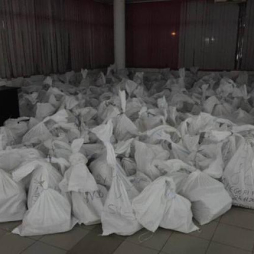 Cercetări desfășurate de poliție după sesizarea privind sacii de vot desigilați în Cluj