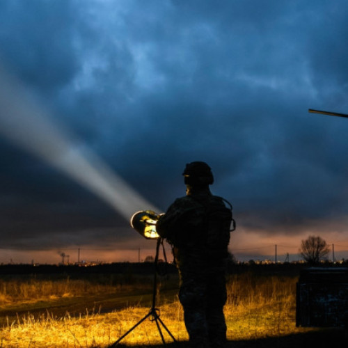 Rusia a atacat Kievul cu drone, apărarea antiaeriană a interceptat zeci de zboruri