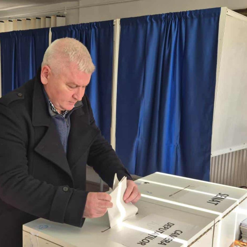 Deputatul PNL Florin Roman și-a exercitat dreptul de vot la alegerile parlamentare