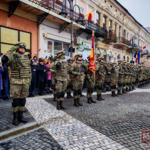 Sute de botoșăneni au celebrat Ziua Națională în Piața 1 Decembrie
