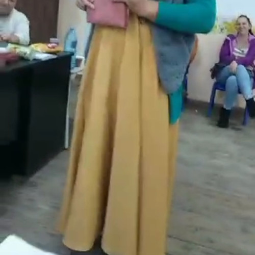 Botoșănean surprinde la vot, îmbrăcat în haine de femeie