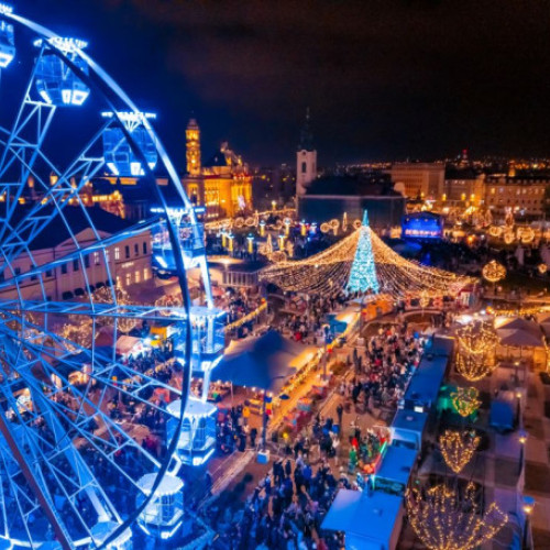 Luminile de sărbătoare s-au aprins în Oradea pentru Târgul de Crăciun